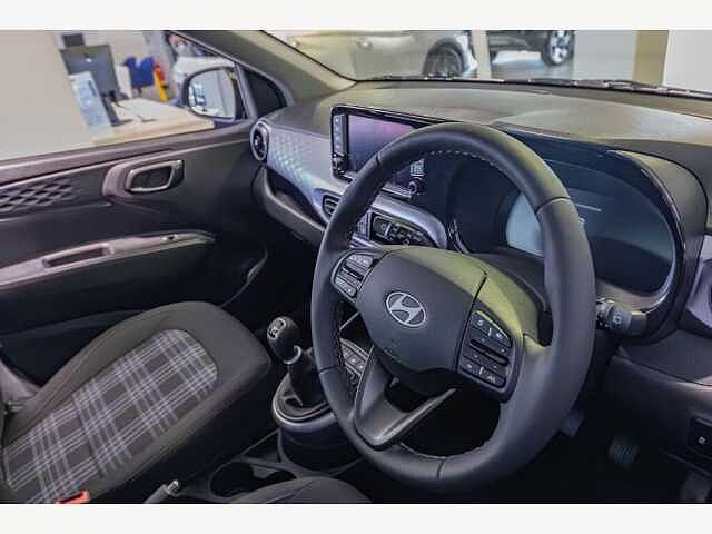 Hyundai i10 1.2 [79] Premium 5dr [Nav]