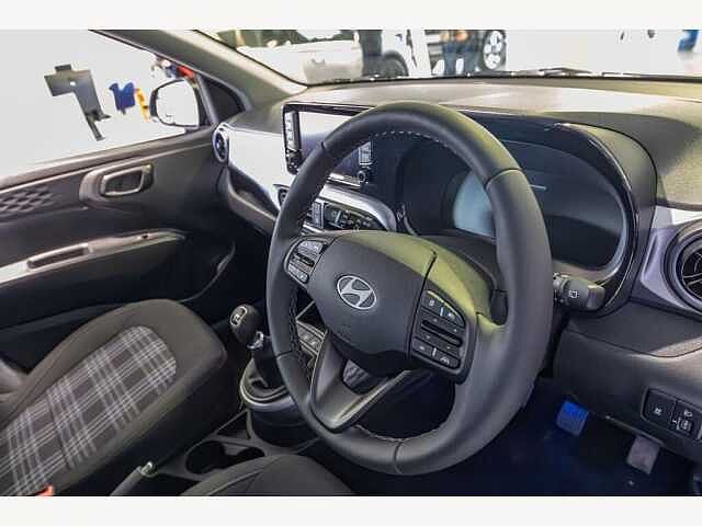 Hyundai i10 1.2 [79] Premium 5dr [Nav]