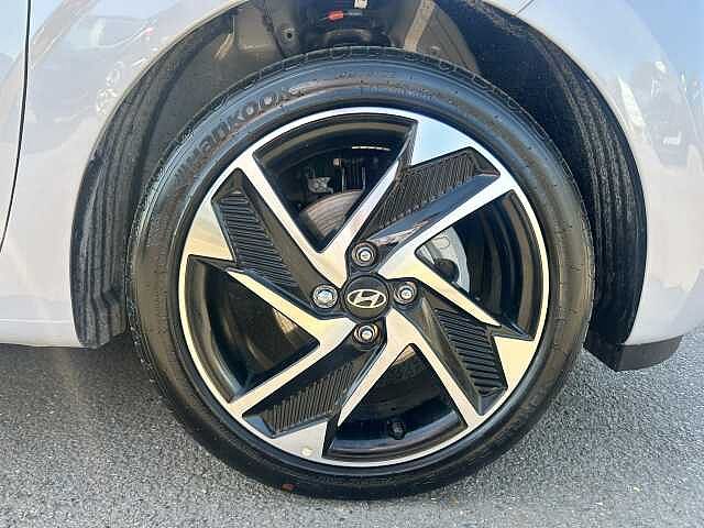 Hyundai i10 1.2 [79] Premium 5dr Auto [Nav]
