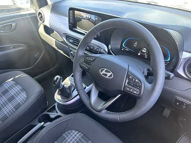 Hyundai i10 1.2 [79] Premium 5dr Auto [Nav]