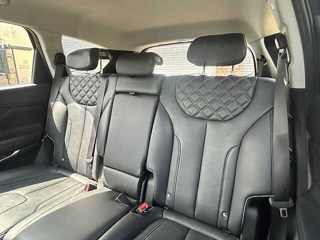 Hyundai SANTA FE 1.6 TGDi Hybrid Premium 5dr 4WD Auto Green