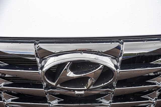 Hyundai TUCSON 1.6 TGDi Hybrid 230 Ultimate 5dr 2WD Auto White