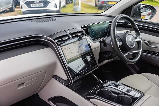 Hyundai TUCSON 1.6 TGDi Hybrid 230 Ultimate 5dr 2WD Auto White