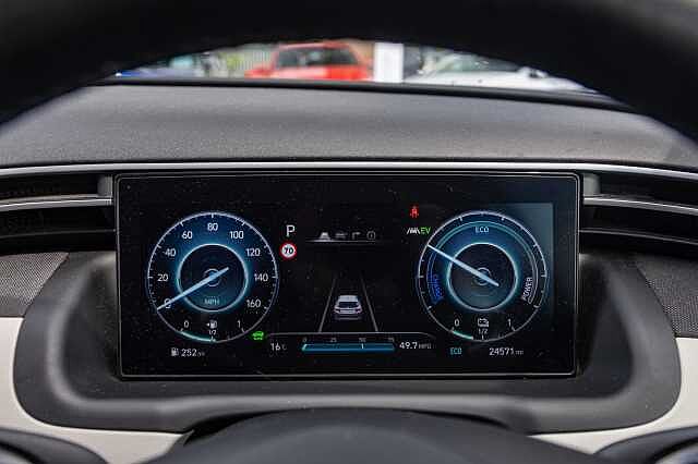 Hyundai TUCSON 1.6 TGDi Hybrid 230 Ultimate 5dr 2WD Auto White