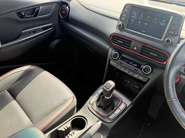 Hyundai KONA 1.0T GDi Blue Drive Premium SE 5dr Red