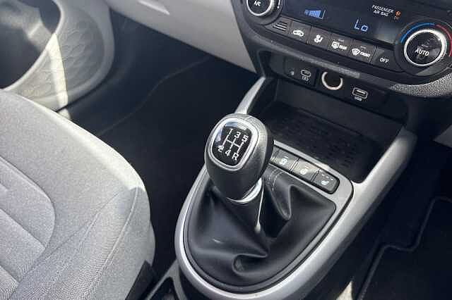 Hyundai i10 1.0 MPi Premium 5dr