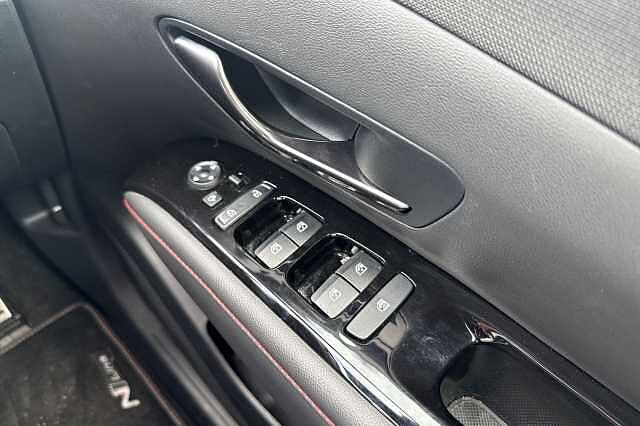 Hyundai TUCSON 1.6 TGDi Plug-in Hybrid N Line S 5dr 4WD Auto