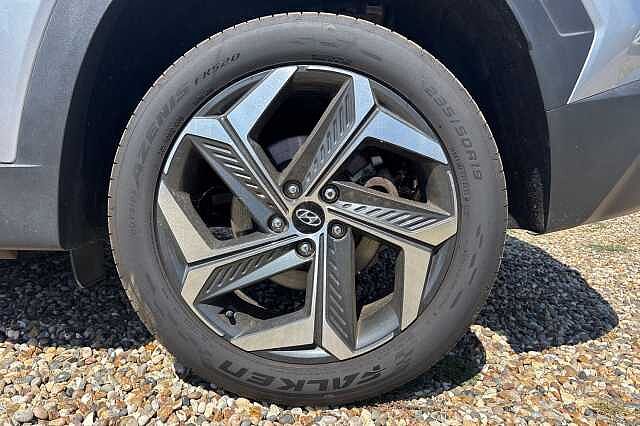 Hyundai TUCSON 1.6 TGDi Plug-in Hybrid Premium 5dr 4WD Auto