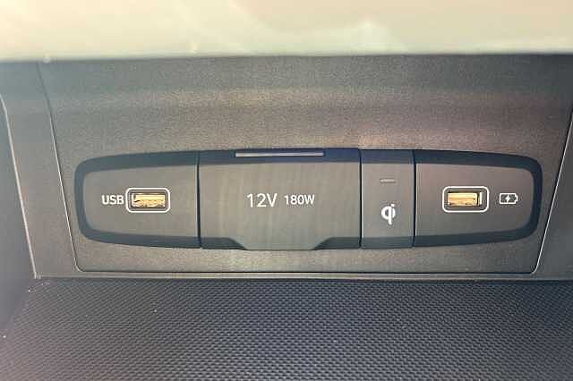 Hyundai TUCSON 1.6 TGDi Plug-in Hybrid Premium 5dr 4WD Auto