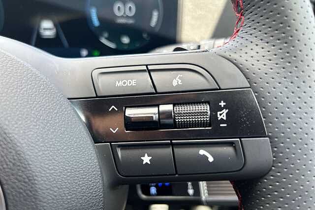 Hyundai TUCSON 1.6T 239 Hybrid N Line Edition 5dr Auto White