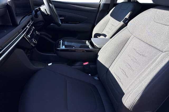 Hyundai TUCSON 1.6T 239 Hybrid Advance 5dr Auto White