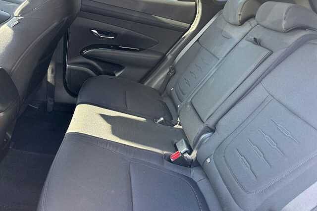 Hyundai TUCSON 1.6T 239 Hybrid Advance 5dr Auto White
