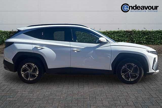 Hyundai TUCSON 1.6T 239 Hybrid Advance 5dr Auto White