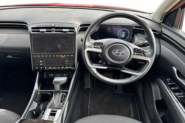 Hyundai TUCSON 1.6 TGDi 48V MHD SE Connect 5dr 2WD DCT Red