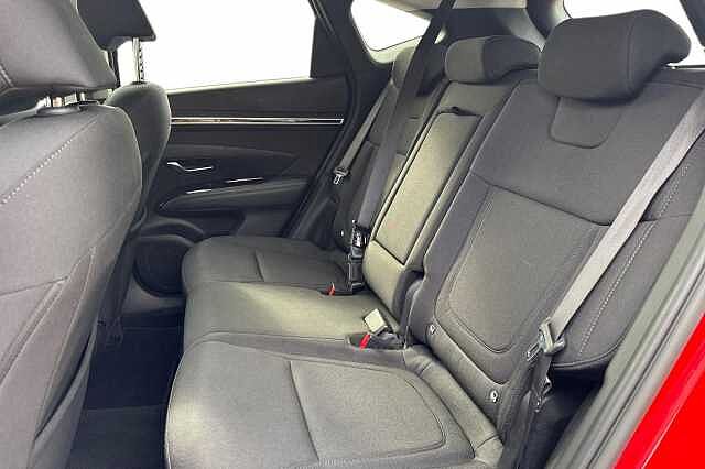 Hyundai TUCSON 1.6 TGDi 48V MHD SE Connect 5dr 2WD DCT Red