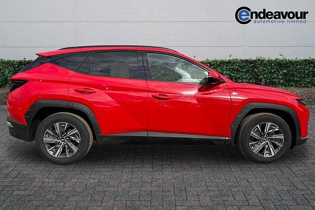 Hyundai TUCSON 1.6 TGDi 48V MHD SE Connect 5dr 2WD DCT Red