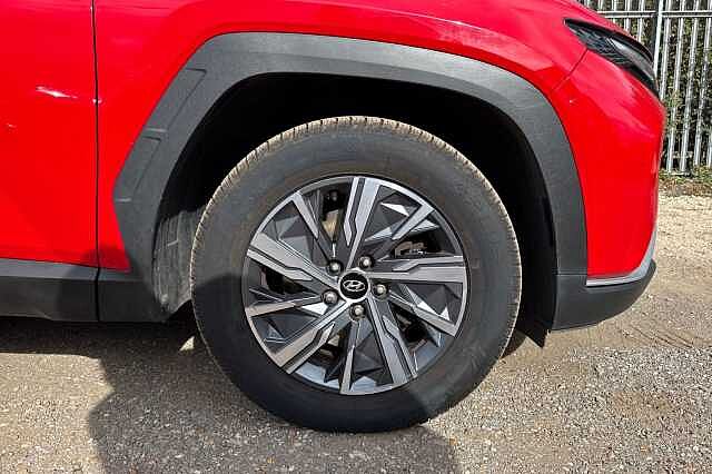 Hyundai TUCSON 1.6 TGDi 48V MHD SE Connect 5dr 2WD DCT Red