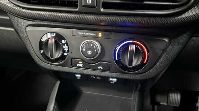 Hyundai I10 1.0 Advance Hatchback 5dr Petrol Auto Euro 6 (s/s) (63 ps) VIBRANT BLUE