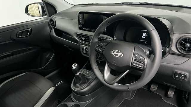 Hyundai i10 1.0 Advance Hatchback 5dr Petrol Auto Euro 6 (s/s) (63 ps)