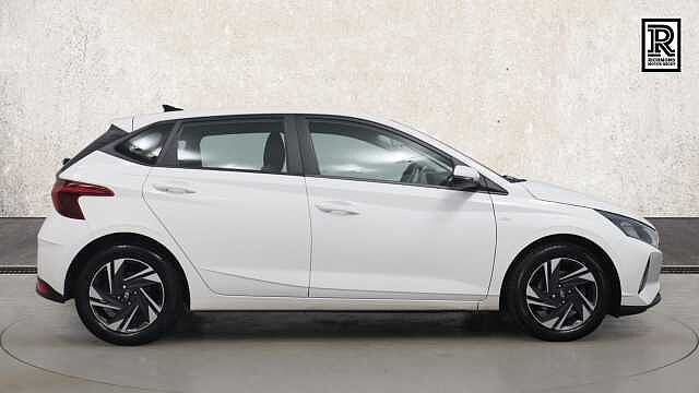 Hyundai I20 1.0 T-GDi MHEV SE Connect Hatchback 5dr Petrol Hybrid Manual Euro 6 (s/s) (100 p White