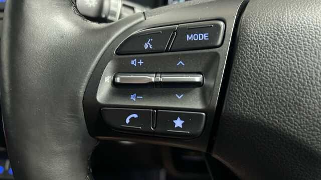 Hyundai KONA 1.6 h-GDi Premium SUV 5dr Petrol Hybrid DCT Euro 6 (s/s) (141 ps) Black