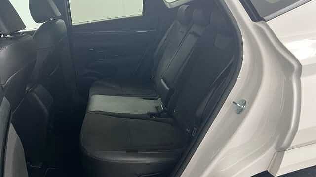 Hyundai TUCSON 1.6 h T-GDi N Line SUV 5dr Petrol Hybrid Auto Euro 6 (s/s) (230 ps) Atlas White