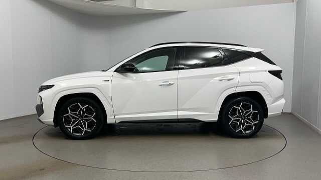 Hyundai TUCSON 1.6 h T-GDi N Line SUV 5dr Petrol Hybrid Auto Euro 6 (s/s) (230 ps) Atlas White
