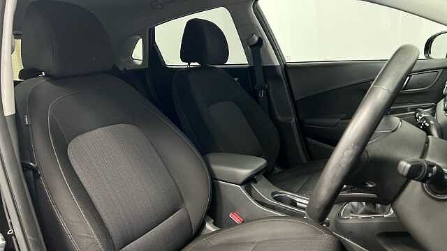 Hyundai KONA 1.0 T-GDi MHEV Premium SUV 5dr Petrol Hybrid Manual Euro 6 (s/s) (120 ps)