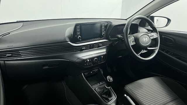 Hyundai I20 1.0 T-GDi MHEV SE Connect Hatchback 5dr Petrol Hybrid Manual Euro 6 (s/s) (100 p Intense Blue
