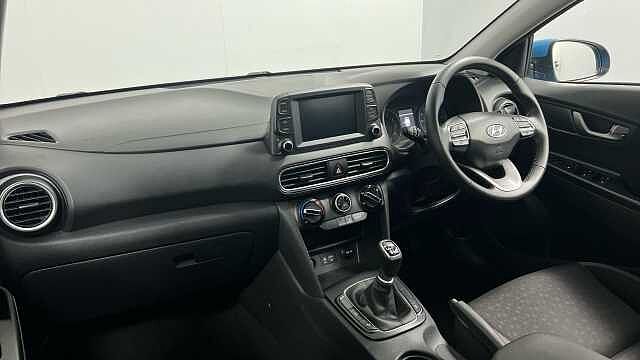 Hyundai KONA 1.0 T-GDi Play SUV 5dr Petrol Manual Euro 6 (s/s) (120 ps) Blue