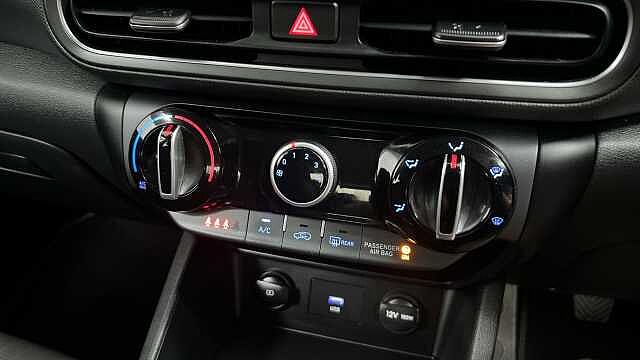 Hyundai KONA 1.0 T-GDi MHEV SE Connect SUV 5dr Petrol Hybrid Manual Euro 6 (s/s) (120 ps) Atlas White