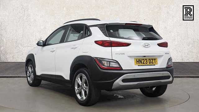 Hyundai KONA 1.0 T-GDi MHEV SE Connect SUV 5dr Petrol Hybrid Manual Euro 6 (s/s) (120 ps) Atlas White