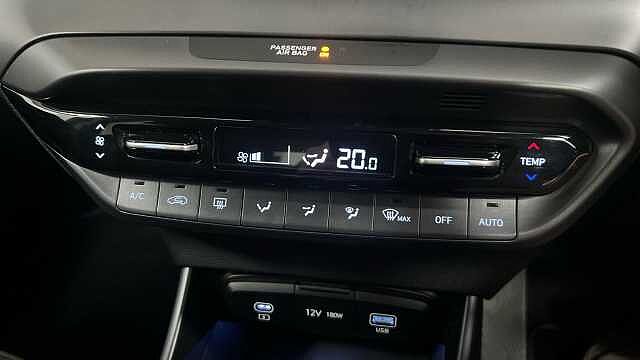 Hyundai i20 1.0 T-GDi Premium Hatchback 5dr Petrol DCT Euro 6 (s/s) (100 ps)