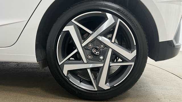 Hyundai i20 1.0 T-GDi Premium Hatchback 5dr Petrol DCT Euro 6 (s/s) (100 ps)