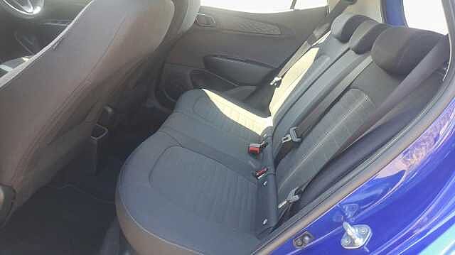 Hyundai i10 1.2 SE Connect Hatchback 5dr Petrol Auto Euro 6 (s/s) (84 ps)