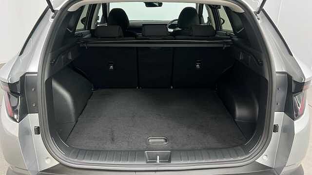 Hyundai TUCSON 1.6 T-GDi Advance SUV 5dr Petrol Manual Euro 6 (s/s) (160 ps) Silver