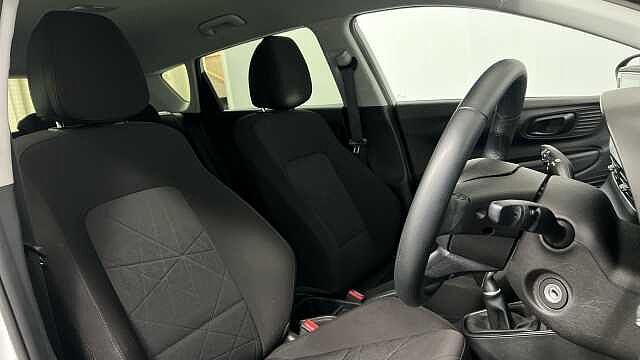 Hyundai BAYON 1.0 T-GDi MHEV SE Connect SUV 5dr Petrol Hybrid Manual Euro 6 (s/s) (100 ps) Atlas White