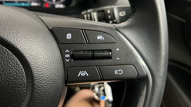 Hyundai BAYON 1.0 T-GDi MHEV SE Connect SUV 5dr Petrol Hybrid Manual Euro 6 (s/s) (100 ps) Atlas White
