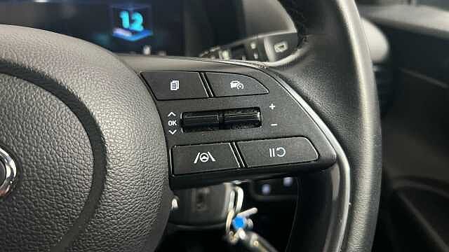 Hyundai I20 1.0 T-GDi MHEV SE Connect Hatchback 5dr Petrol Hybrid Manual Euro 6 (s/s) (100 p Black