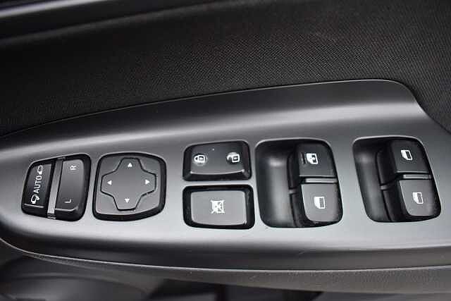 Hyundai KONA 1.6 GDi Hybrid Premium 5dr DCT