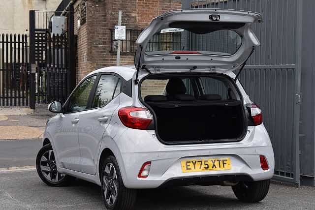 Hyundai i10 1.0 [63] Advance 5dr Auto [Nav]