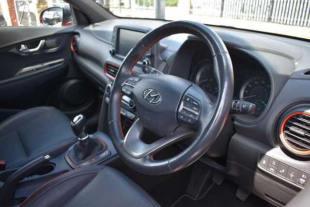 Hyundai KONA 1.0T GDi Blue Drive Premium SE 5dr