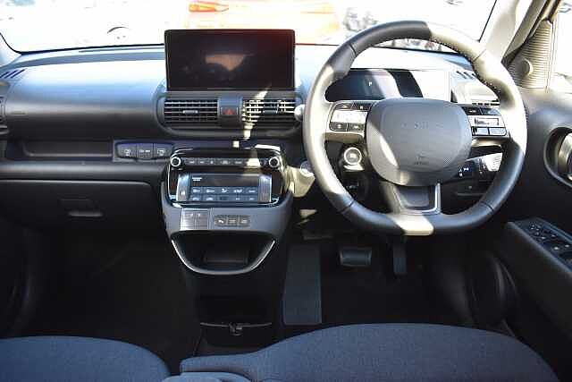 Hyundai INSTER 85kW 02 49kWh 5dr Auto Beige