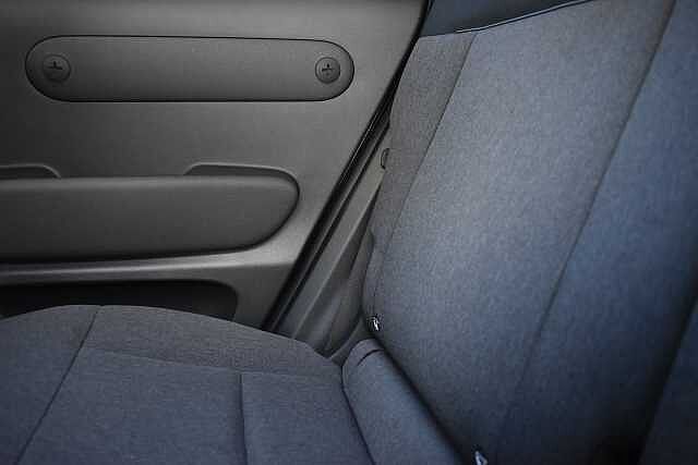 Hyundai INSTER 85kW 02 49kWh 5dr Auto Beige