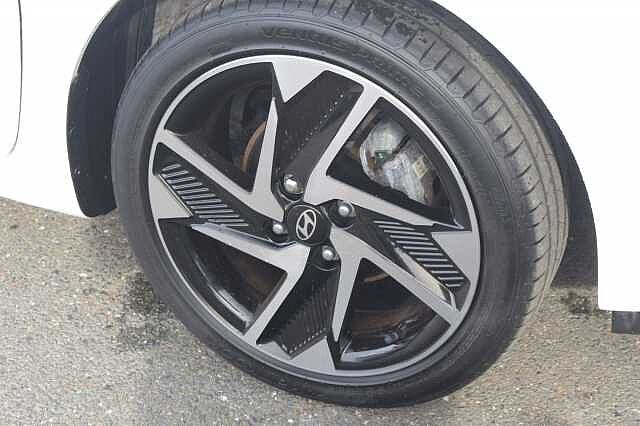 Hyundai I10 1.2 MPi Premium 5dr Auto White