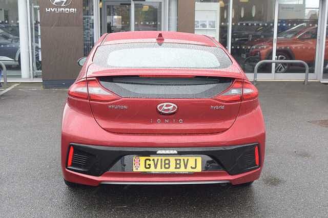 Hyundai IONIQ 1.6 GDi Hybrid Premium 5dr DCT