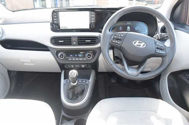 Hyundai i10 1.0 MPi Premium 5dr