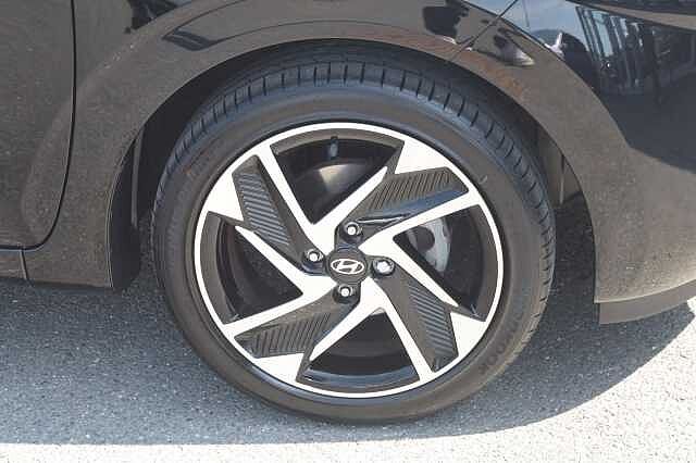 Hyundai i10 1.2 [79] Premium 5dr [Nav]