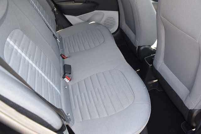 Hyundai i10 1.2 [79] Premium 5dr [Nav]