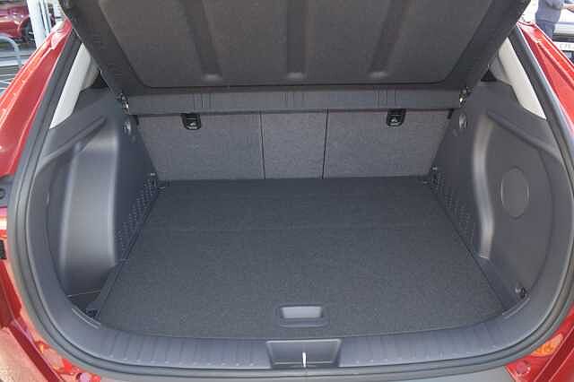 Hyundai KONA 1.6 GDi Hybrid Ultimate 5dr DCT Red